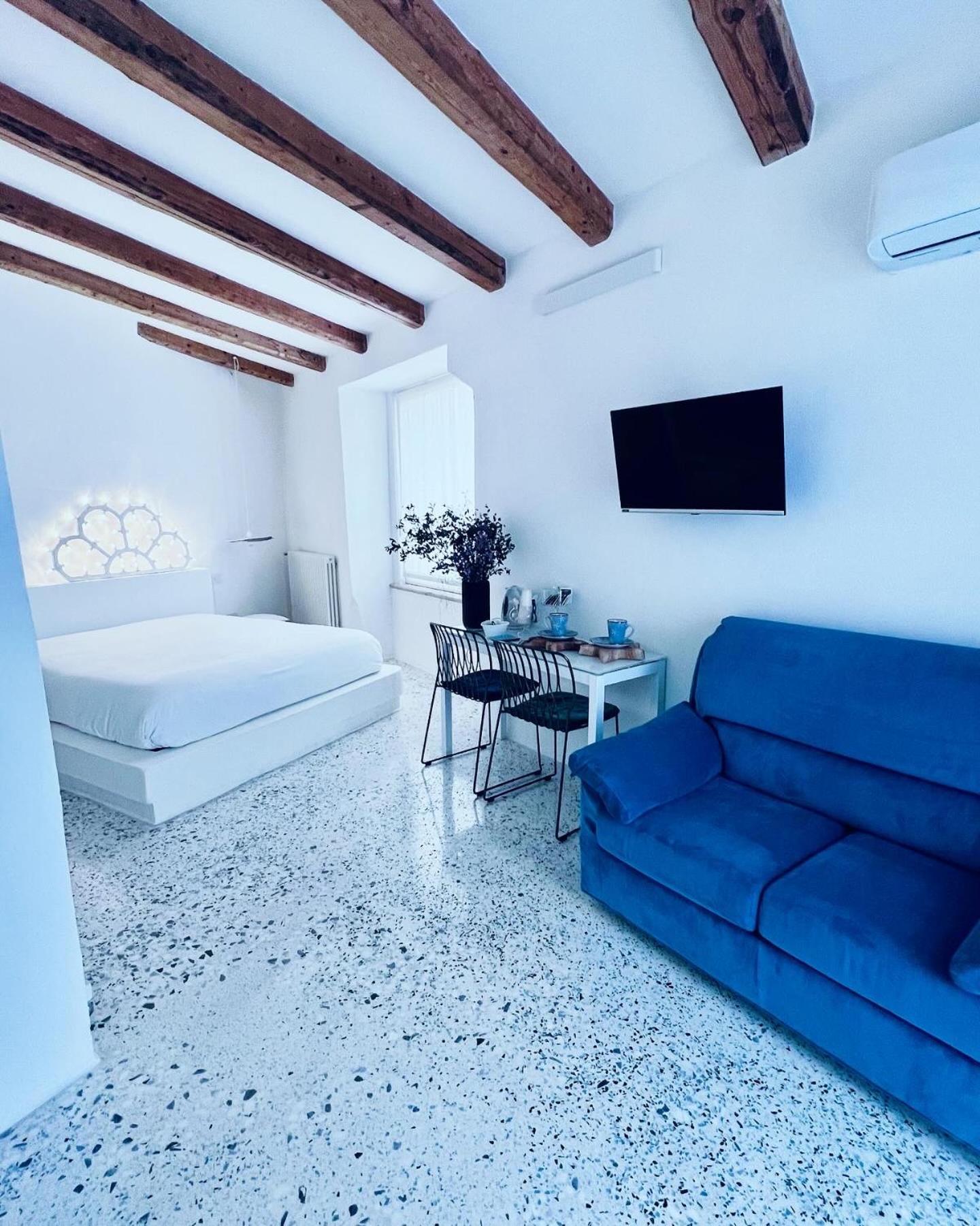 Hydria Guest House Art Gallery Acquaviva delle Fonti Exterior photo